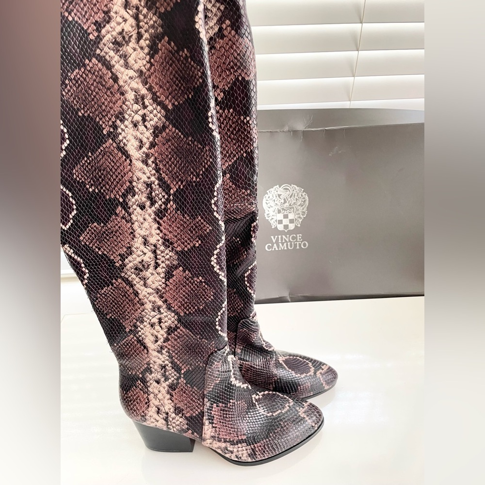 Long tan coat with adjustable tie waist, knee length, shawl collar, sz M/L - Picture 8 of 11